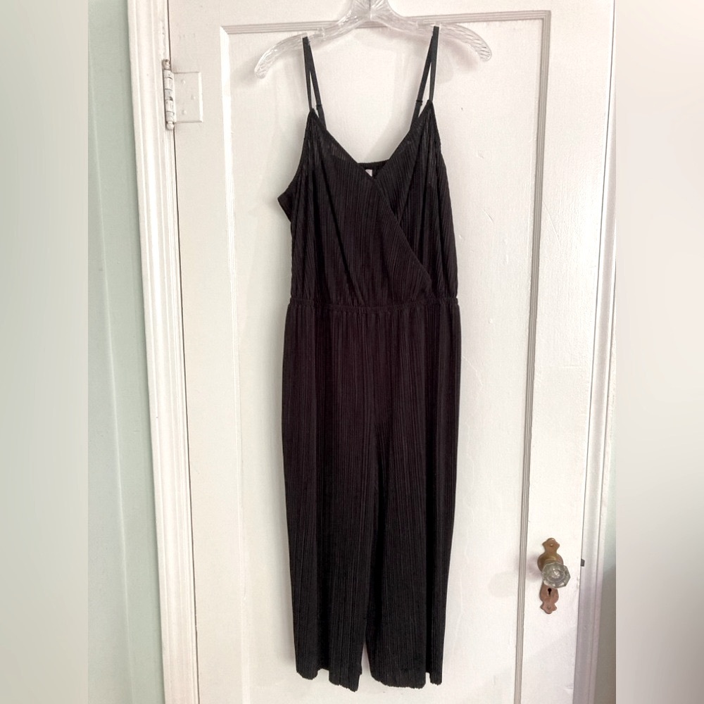 Black Sleeveless Jumpsuit L